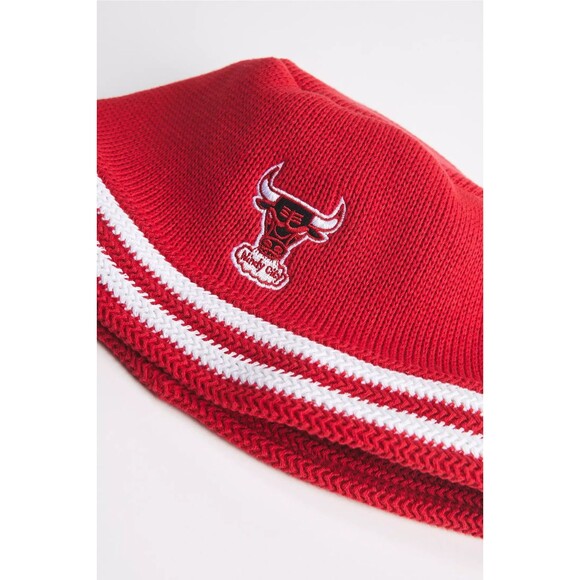 Chicago Bulls Bucket Hat Knit Cap Red White NBA Mitchell & Ness Soft New Tags - Picture 2 of 5